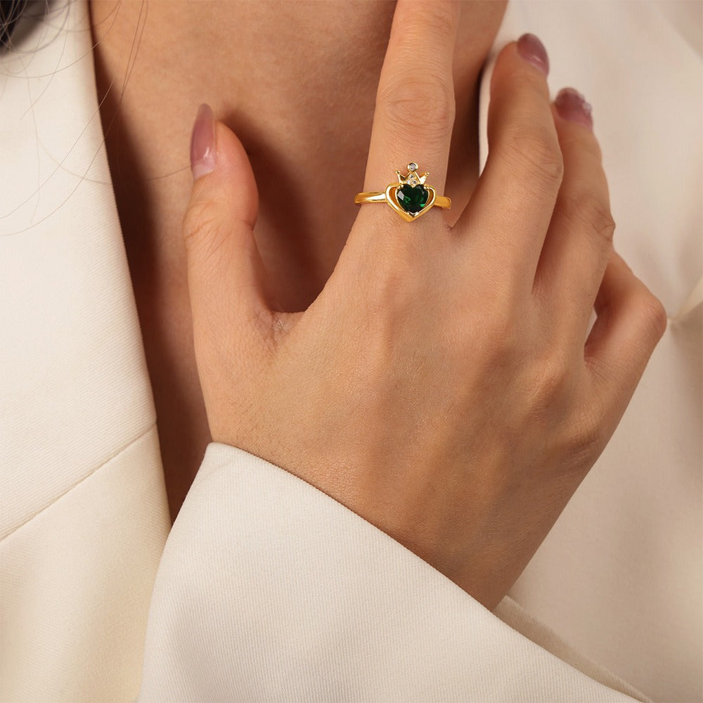 18K gold noble and atmospheric hollow love inlaid gemstone and zircon open design ring