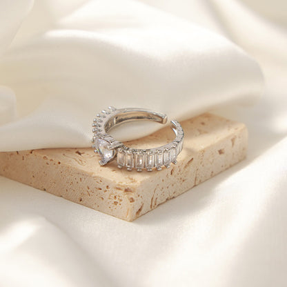 Retro fashion heart with square inlaid zircon open design ring